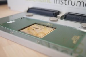 Novel high-dense microelectrode array based multimodal bioelectronic monitoring system for cardiac arrhythmia re-entry analysis